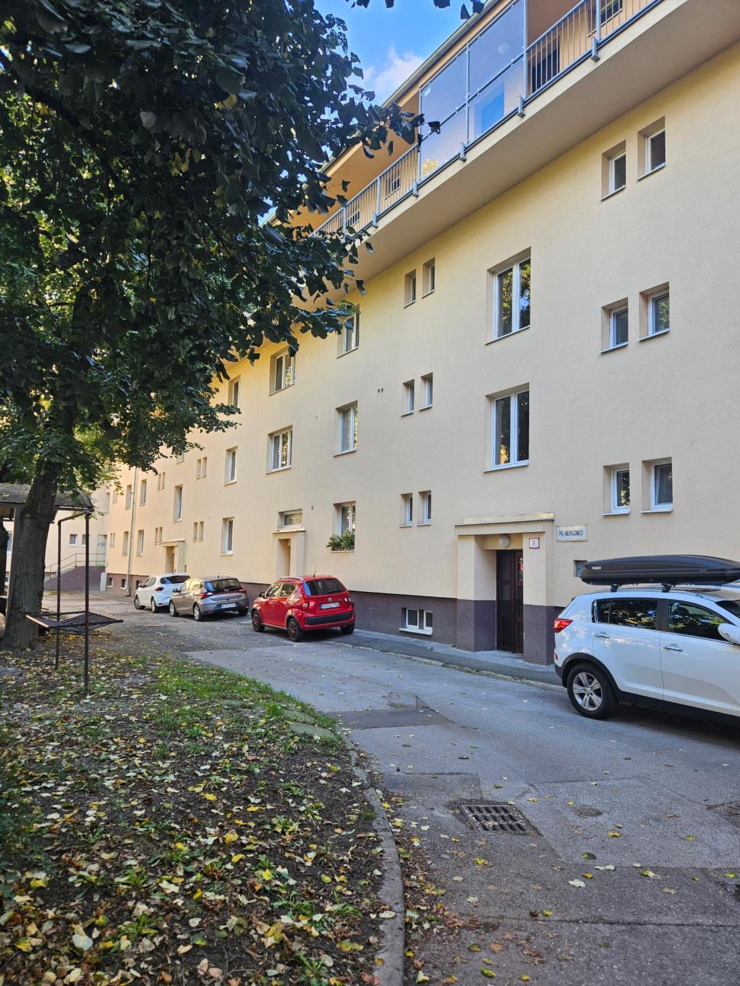 Luxusny Apartman Pri Nemocnici Кошице Екстериор снимка